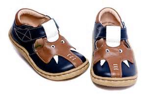 Boys Livie & Luca Elephant Shoes in Ocean Blue Size 4 Only